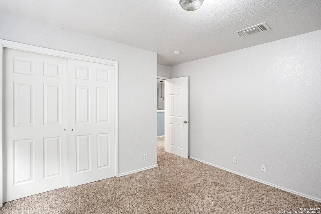 Photo of 10131 Cedarcliff