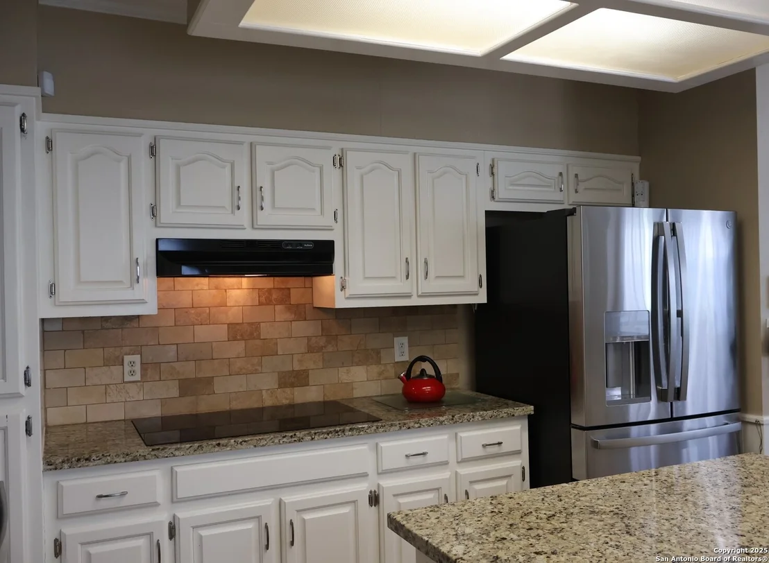 Photo of 3478 River Way