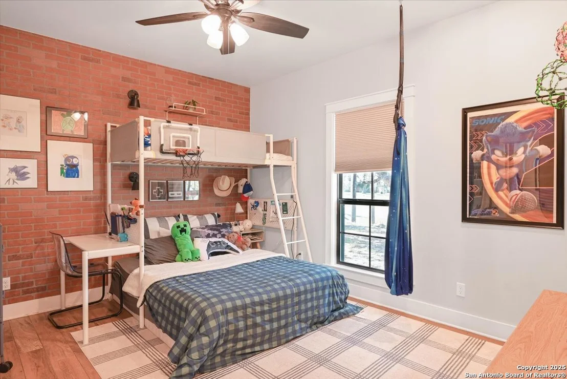 Photo of 6036 Circle Oak