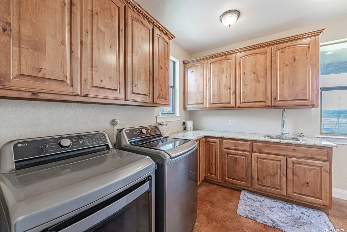 Photo of 946 County Road 361