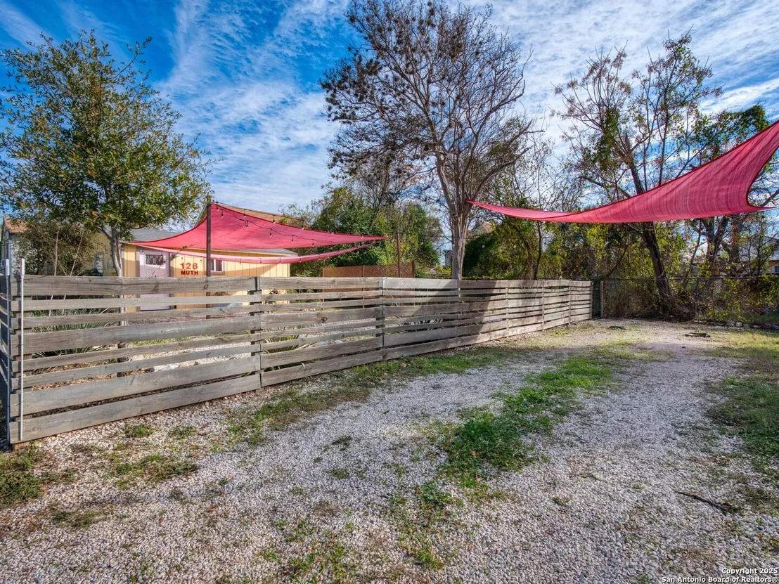 Photo of 126 MUTH