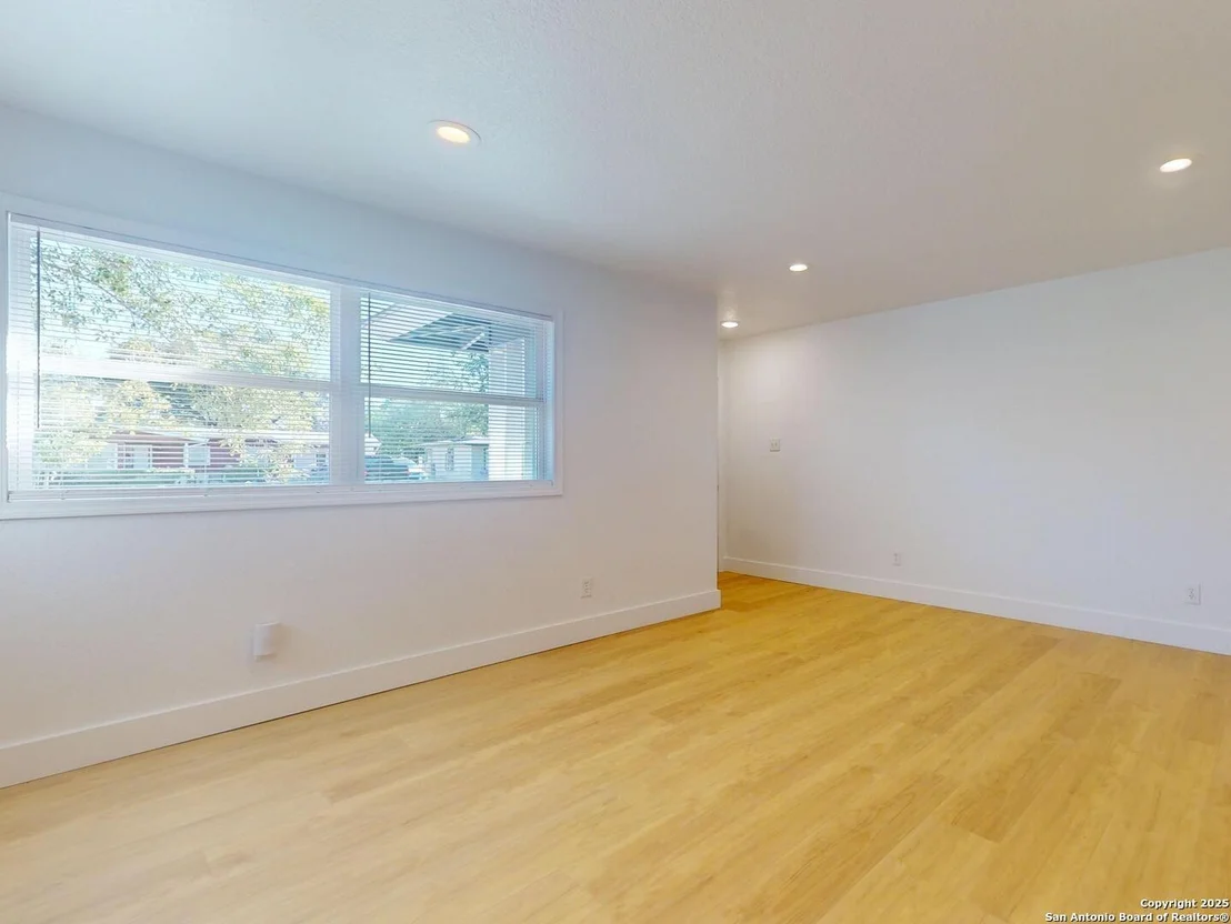 Photo of 215 Artemis