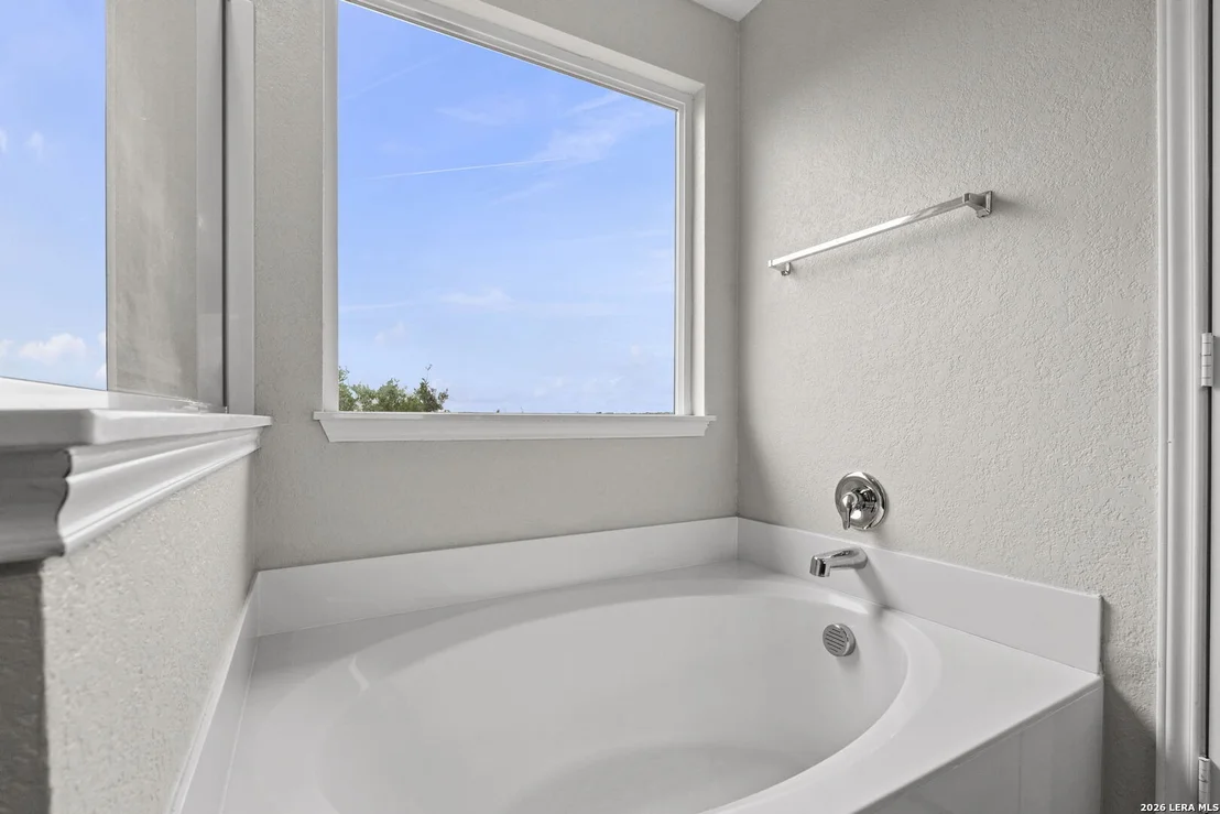 Photo of 1302 Hummingbird