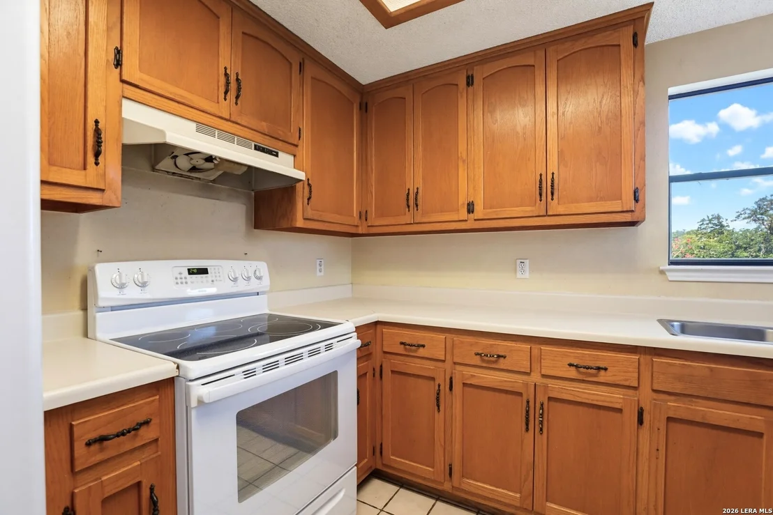 Photo of 340 Joy Dr