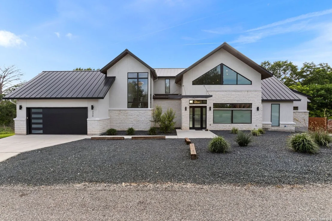 Photo of 230 Turtle Ln