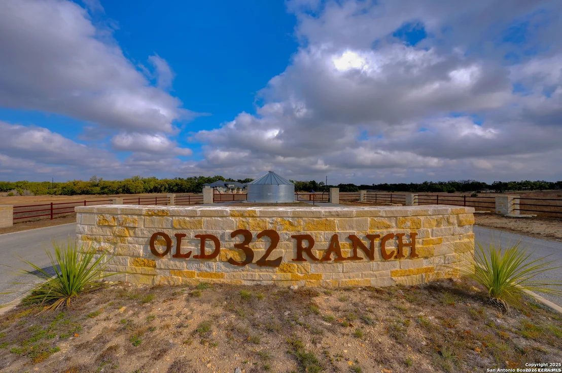 Photo of 718 Windmill Ridge
