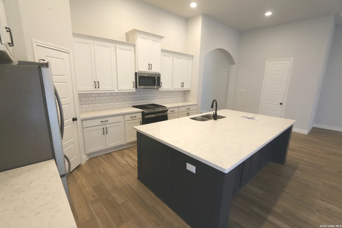 Photo of 2965 GROVE WAY