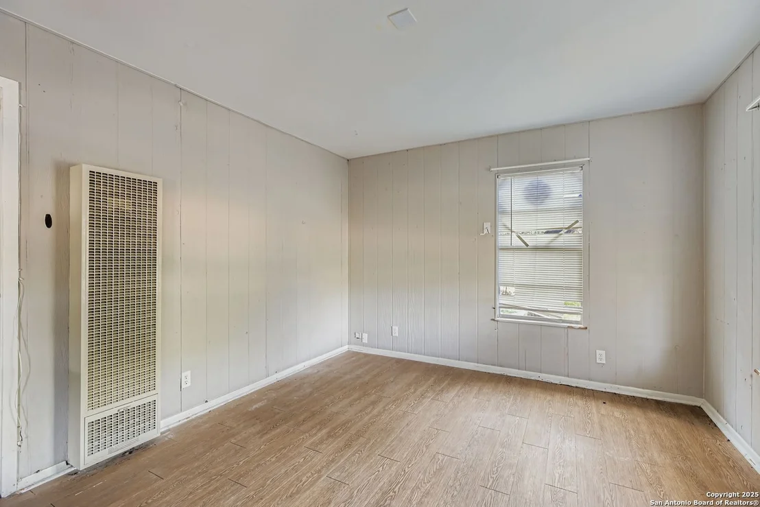 Photo of 17685 Morningside
