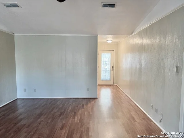 Photo of 1104 Newhall