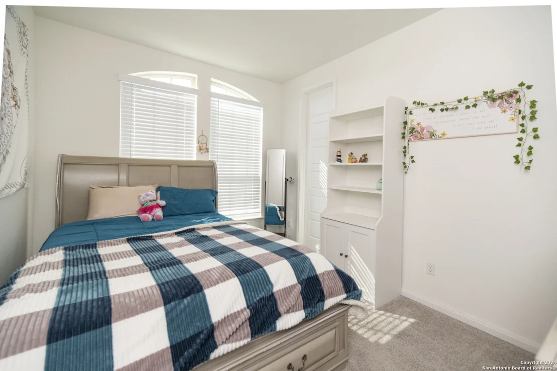 Photo of 4819 Park Leaf