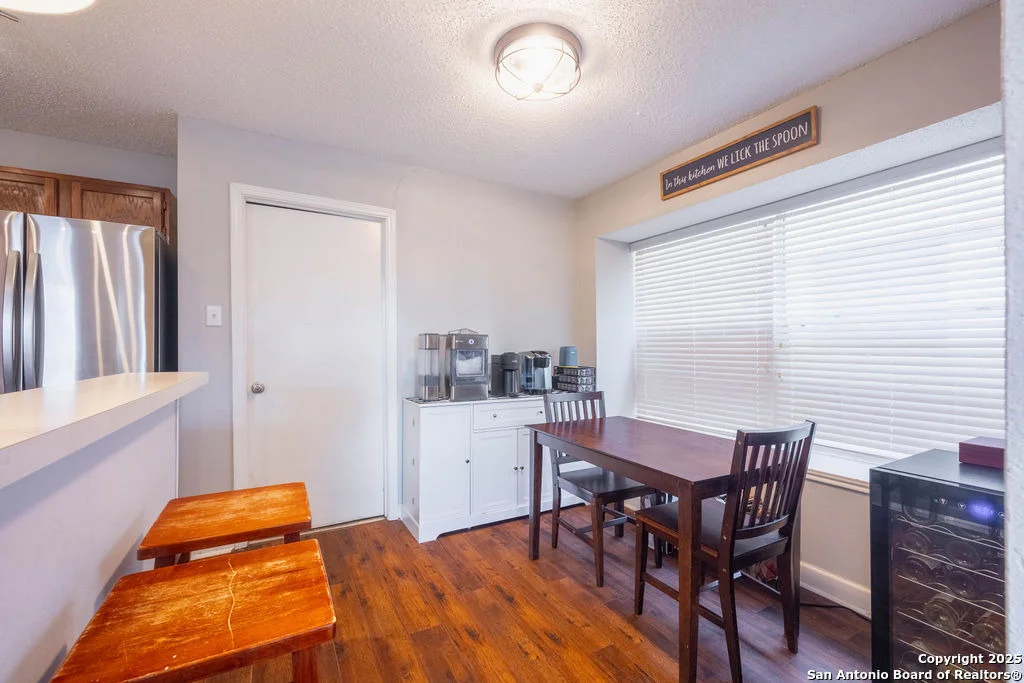 Photo of 8120 Forest Dawn
