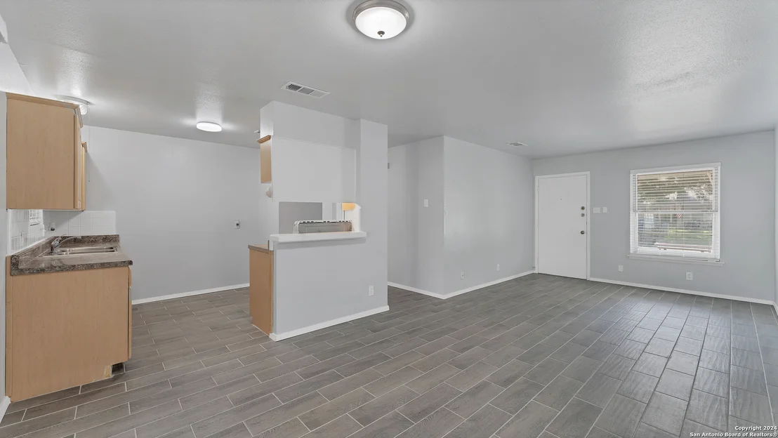 Photo of 5223 REDDING LN