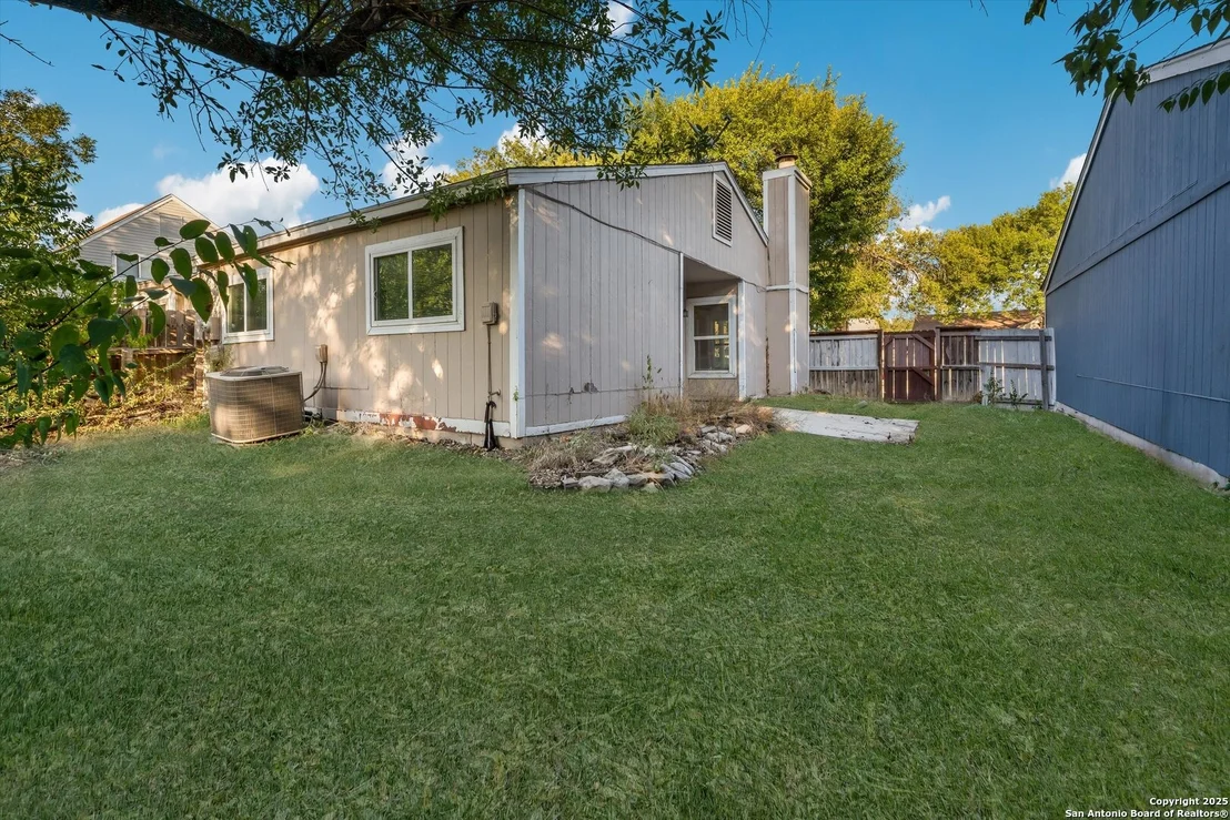 Photo of 4015 Colonial Sun