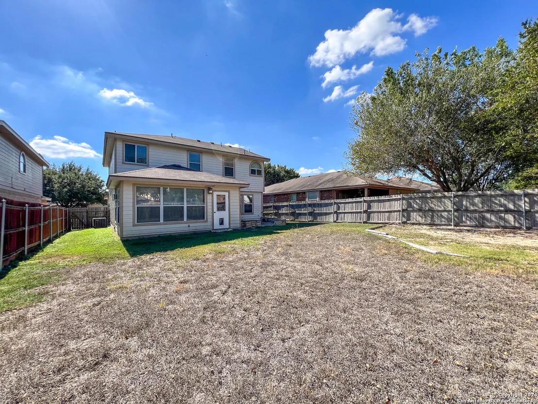 Photo of 224 EAGLE PASS DR