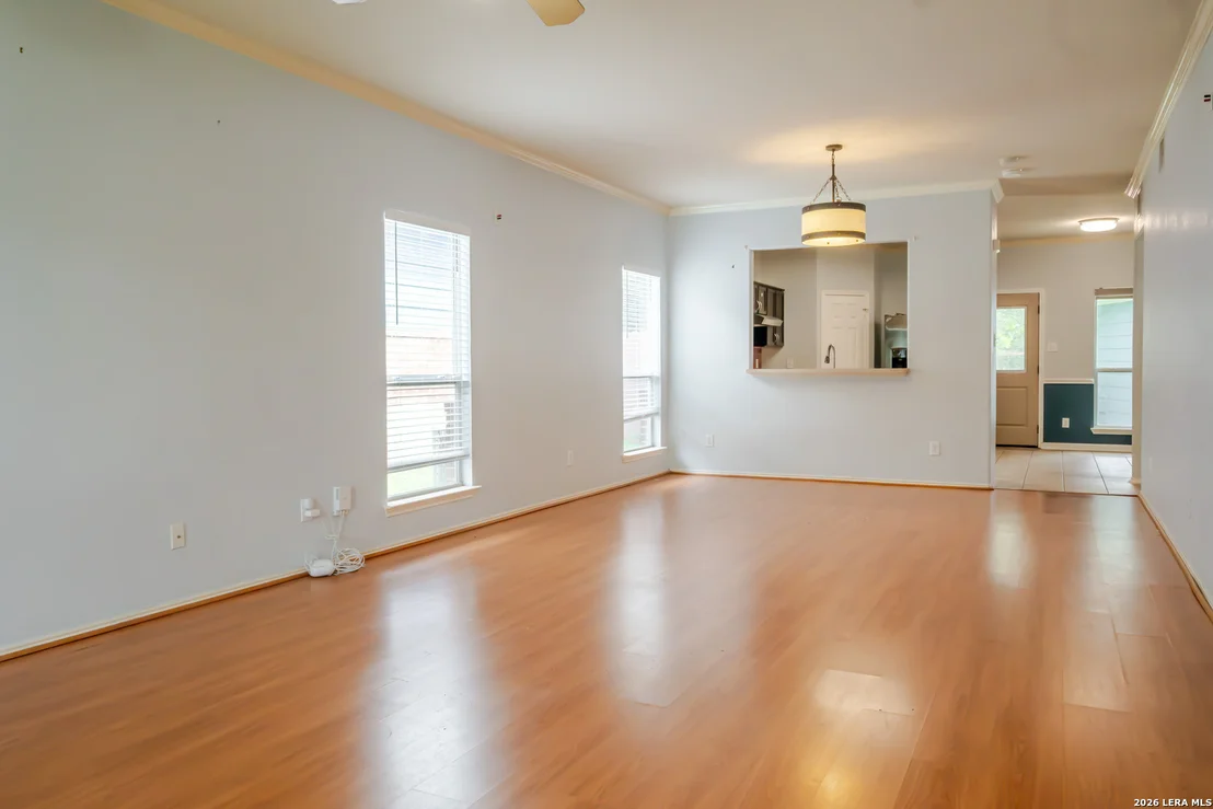Photo of 8607 Belhaven