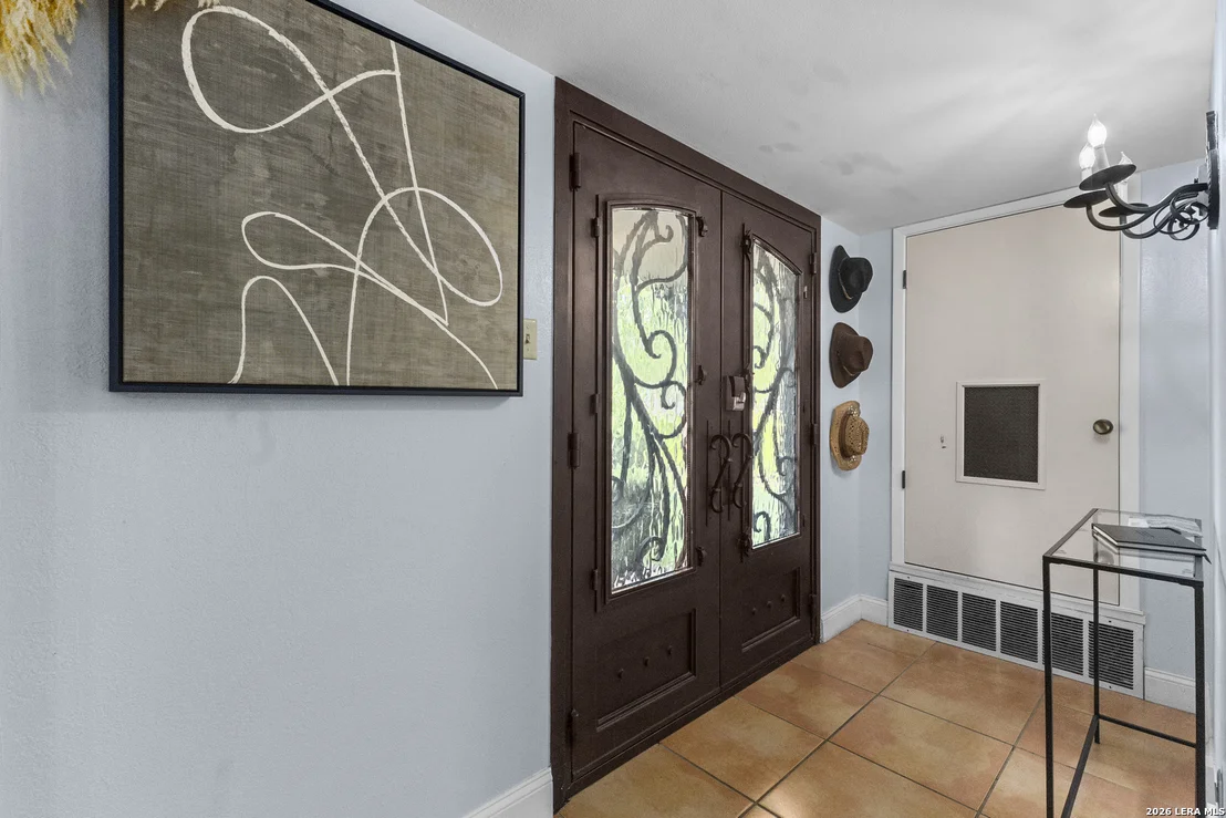 Photo of 10807 Mount Ida