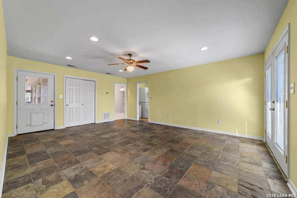 Photo of 309 Burney