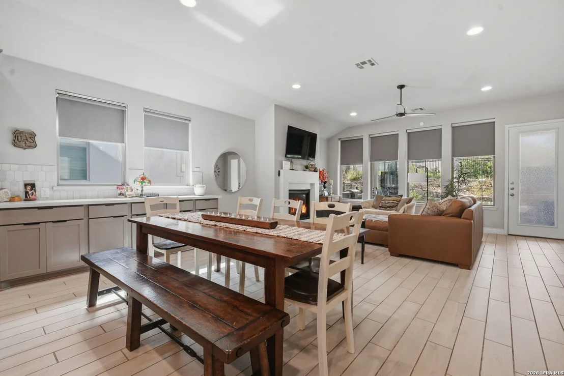 Photo of 311 Navarro