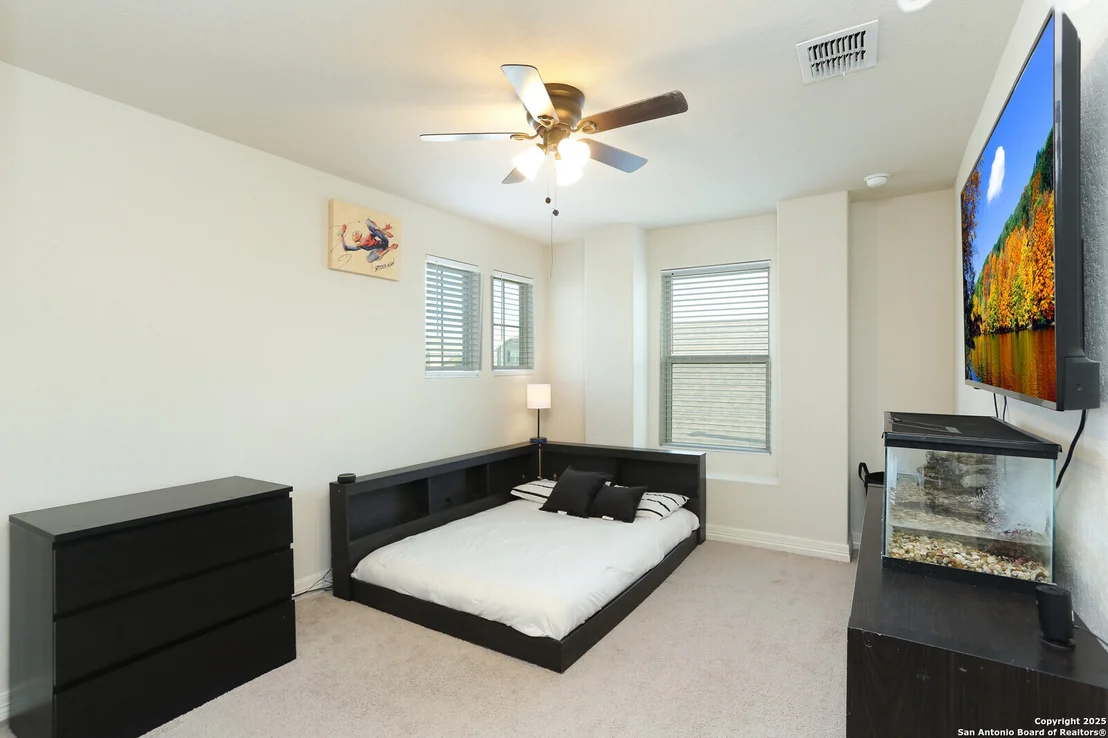 Photo of 927 Lambshead Draw