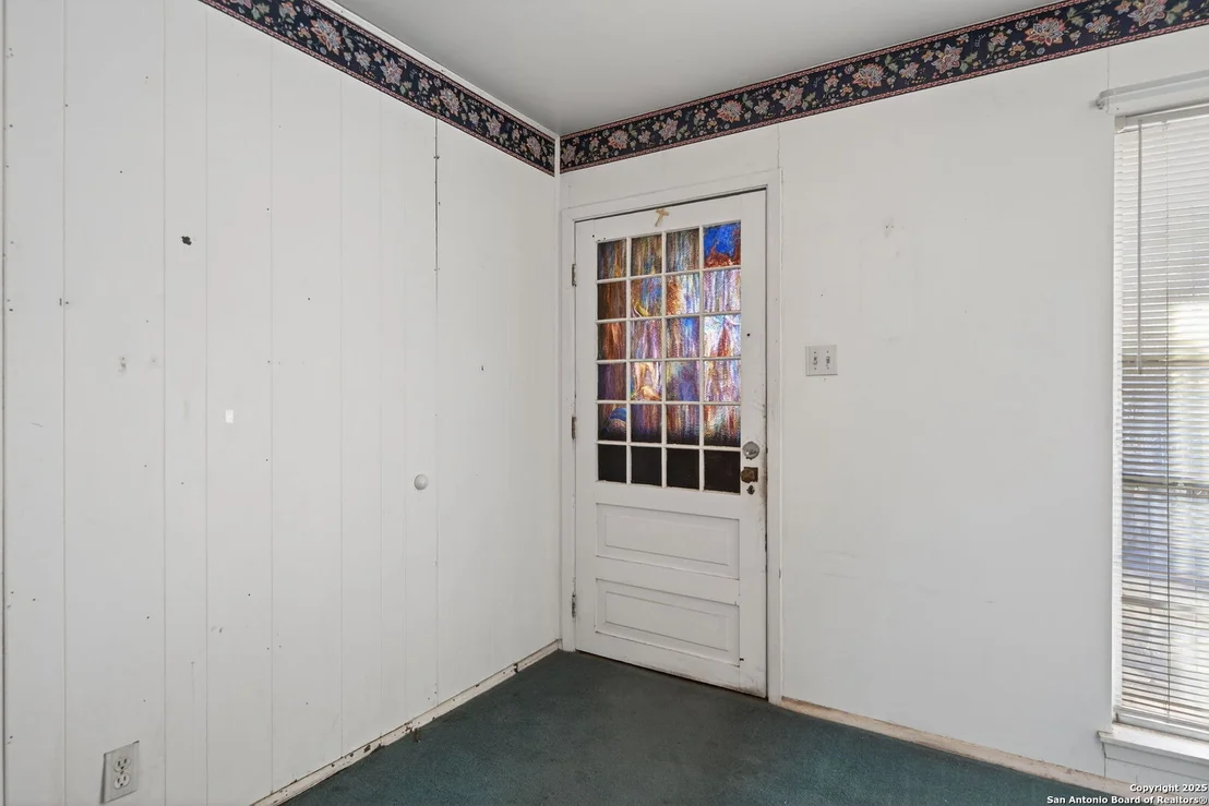 Photo of 8430 Silverstar