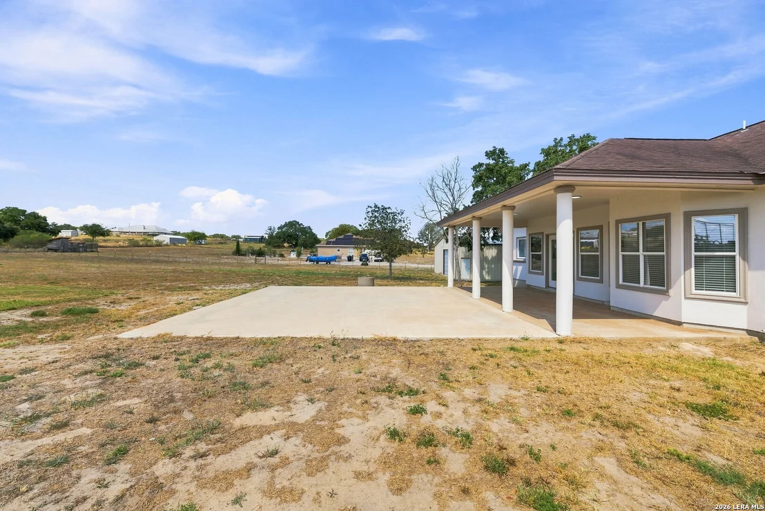 Photo of 353 BIG OAK DR