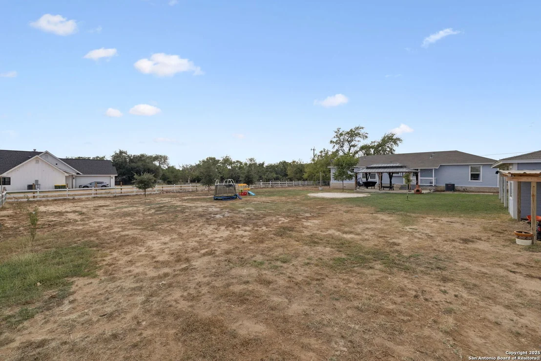 Photo of 7708 Knowlton Rd