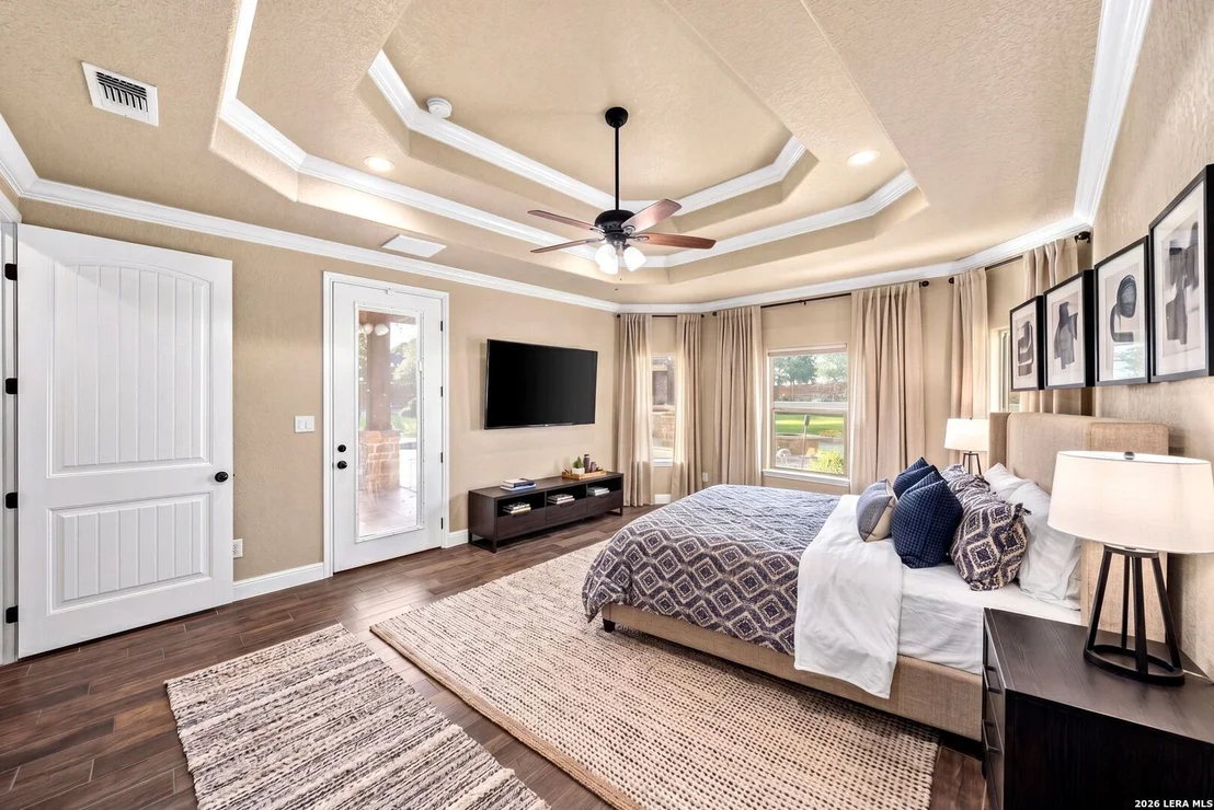 Photo of 1009 Bluebonnet Ln