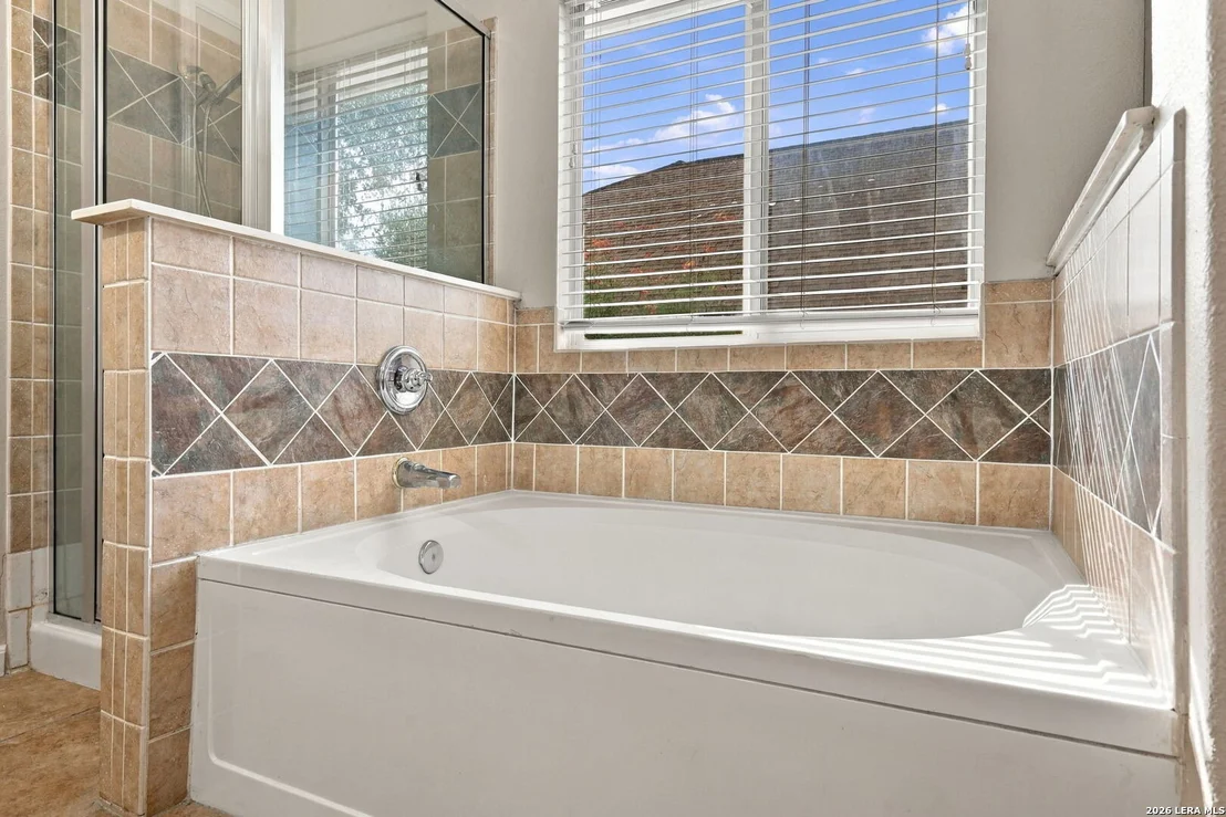 Photo of 1307 Bluff Forest