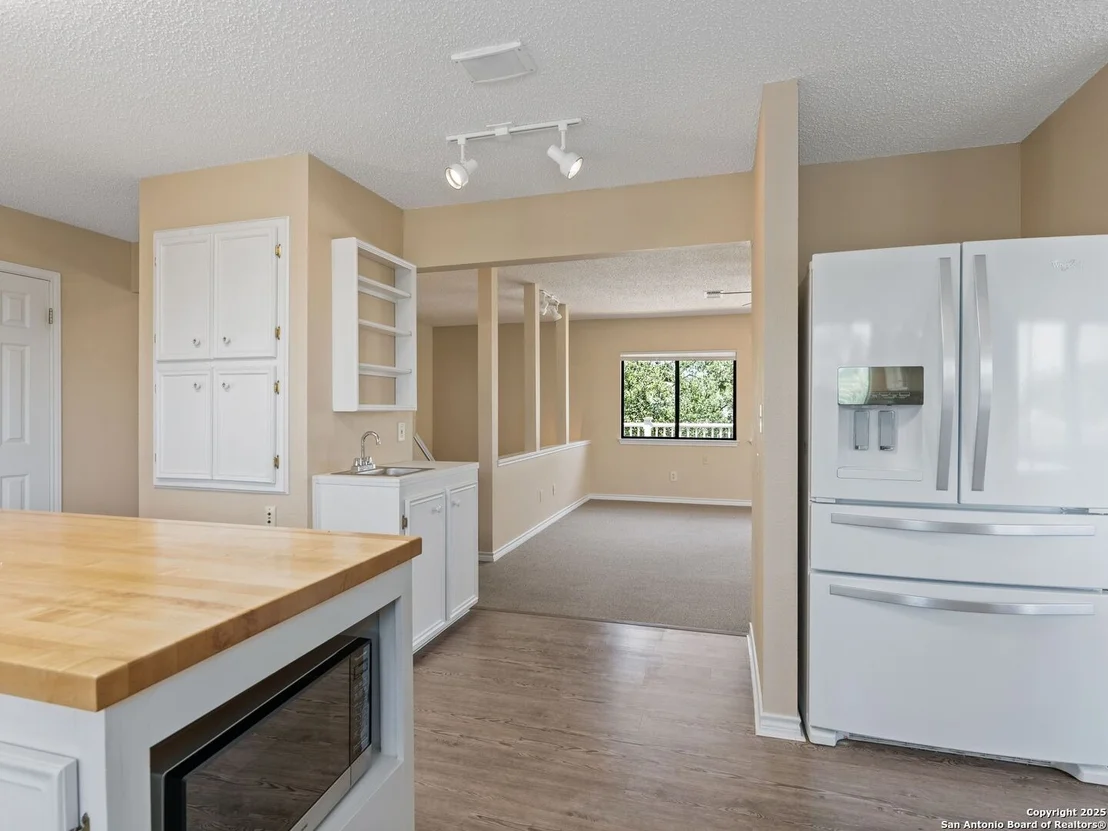 Photo of 200 Cedar Park
