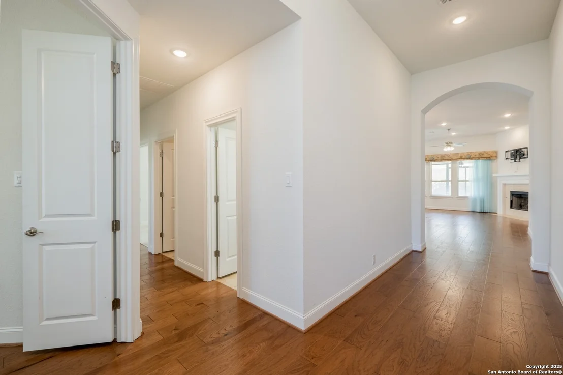 Photo of 1053 Carriage Loop