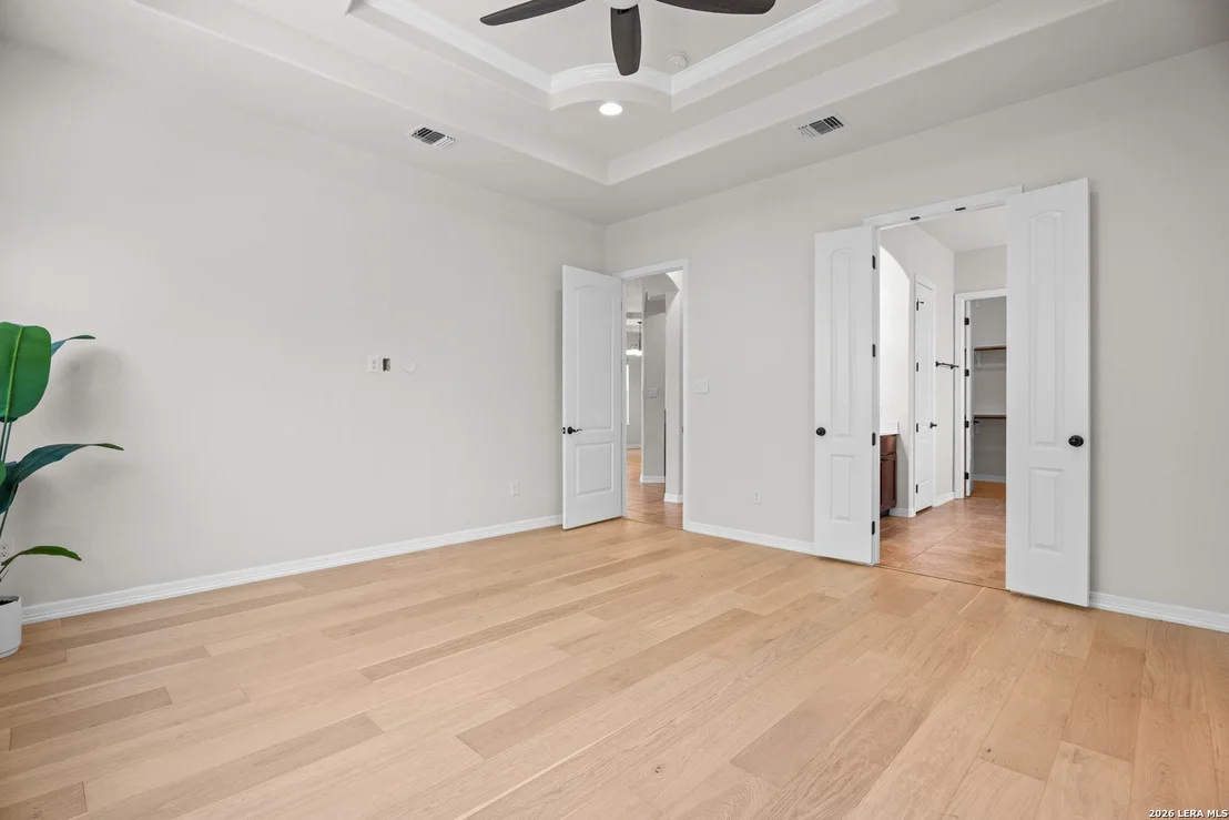 Photo of 6131 Lowrie