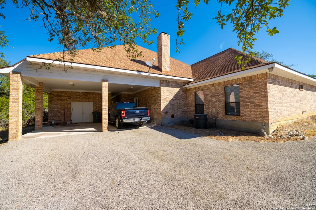 Photo of 840 W RANCH ROAD 337