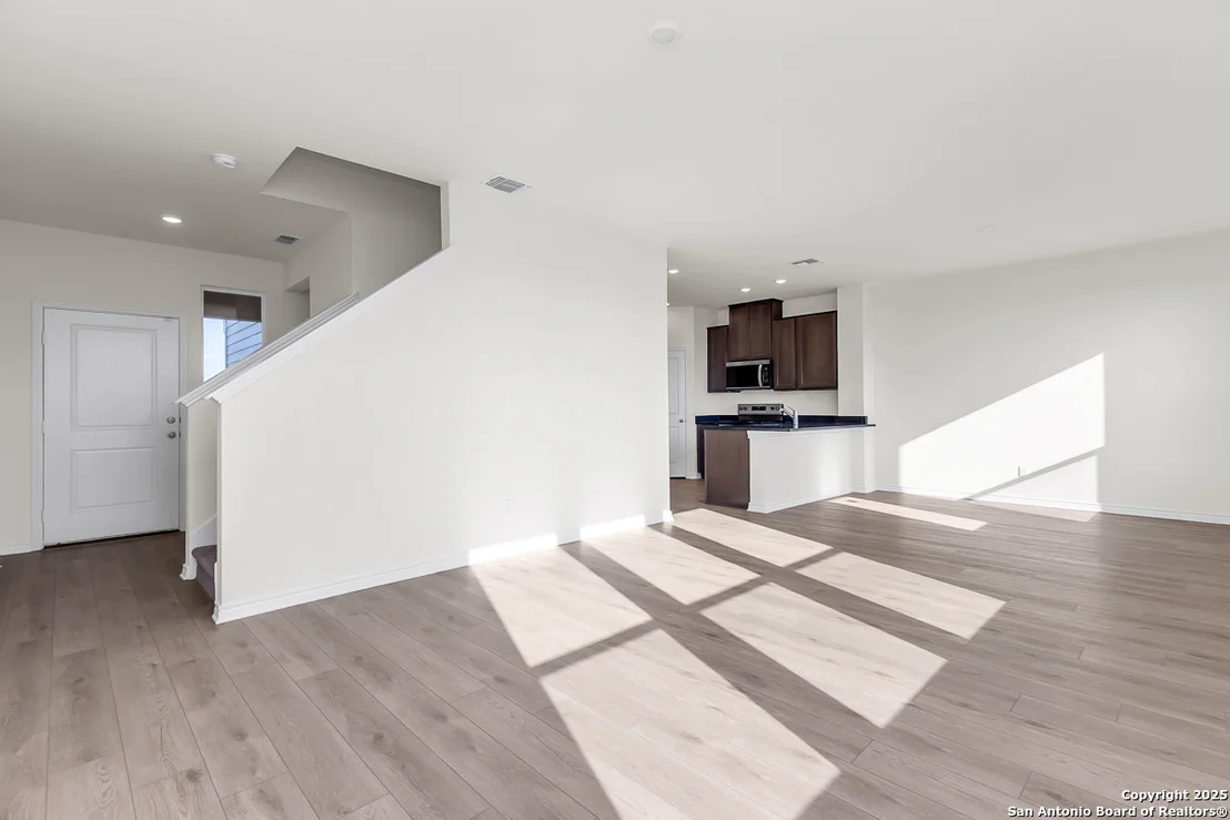 Photo of 9406 GRIFFITH RUN