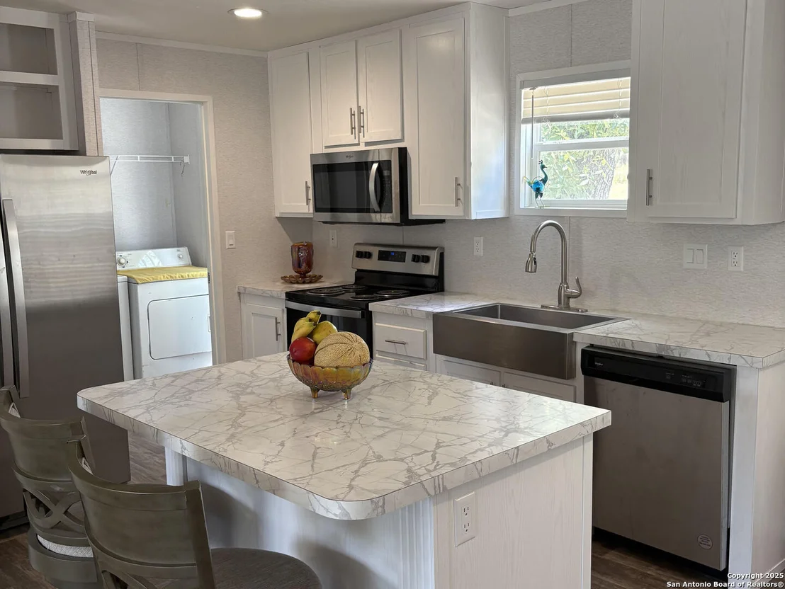 Photo of 22170 Applewhite