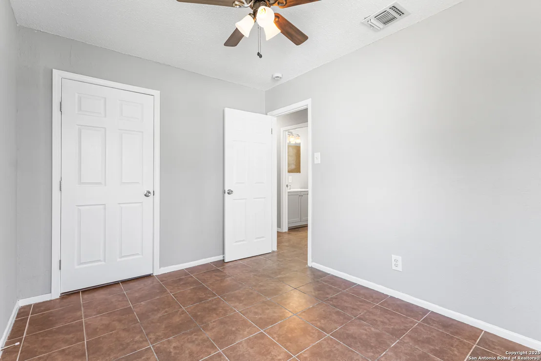 Photo of 6826 Westward