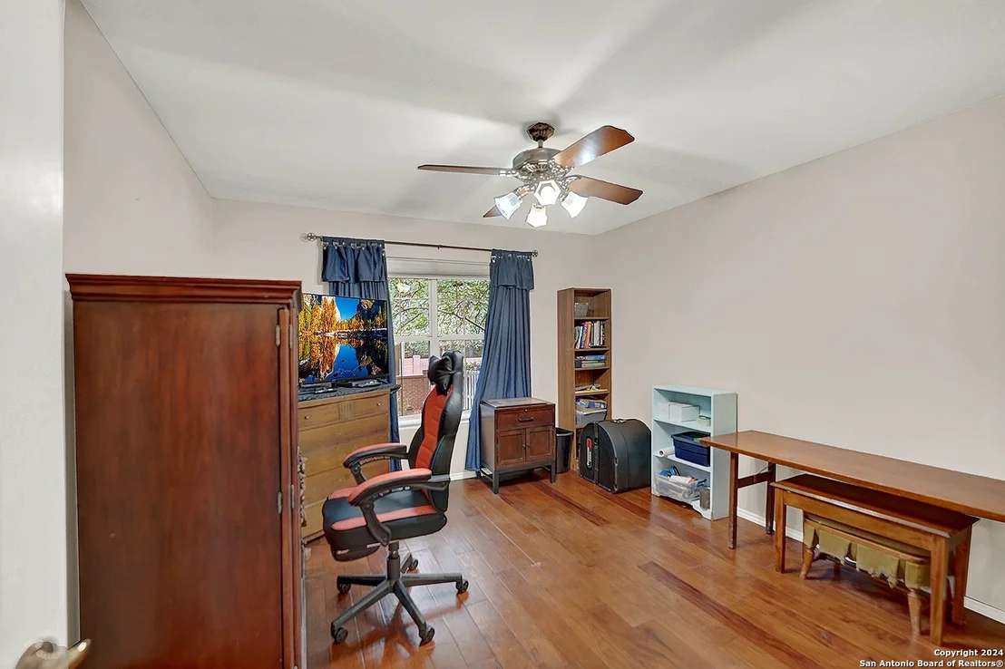 Photo of 1512 MOUNT LAUREL