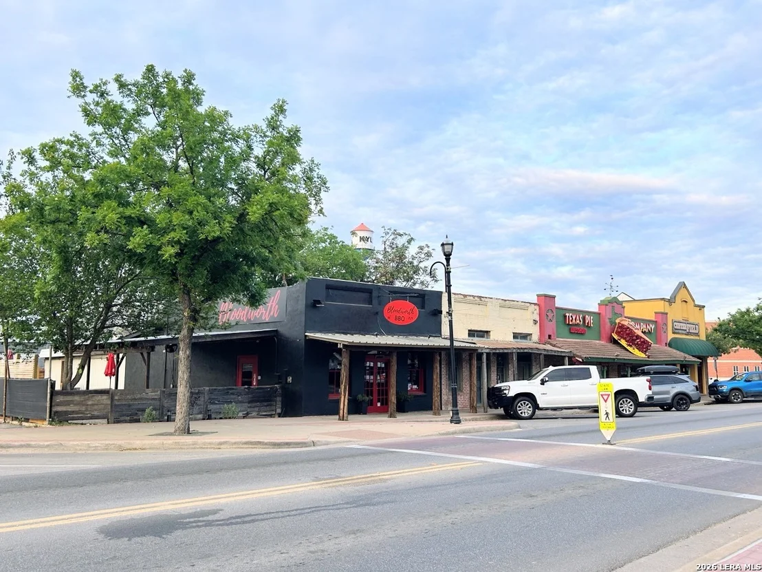 Photo of 414 Tumbling Creek