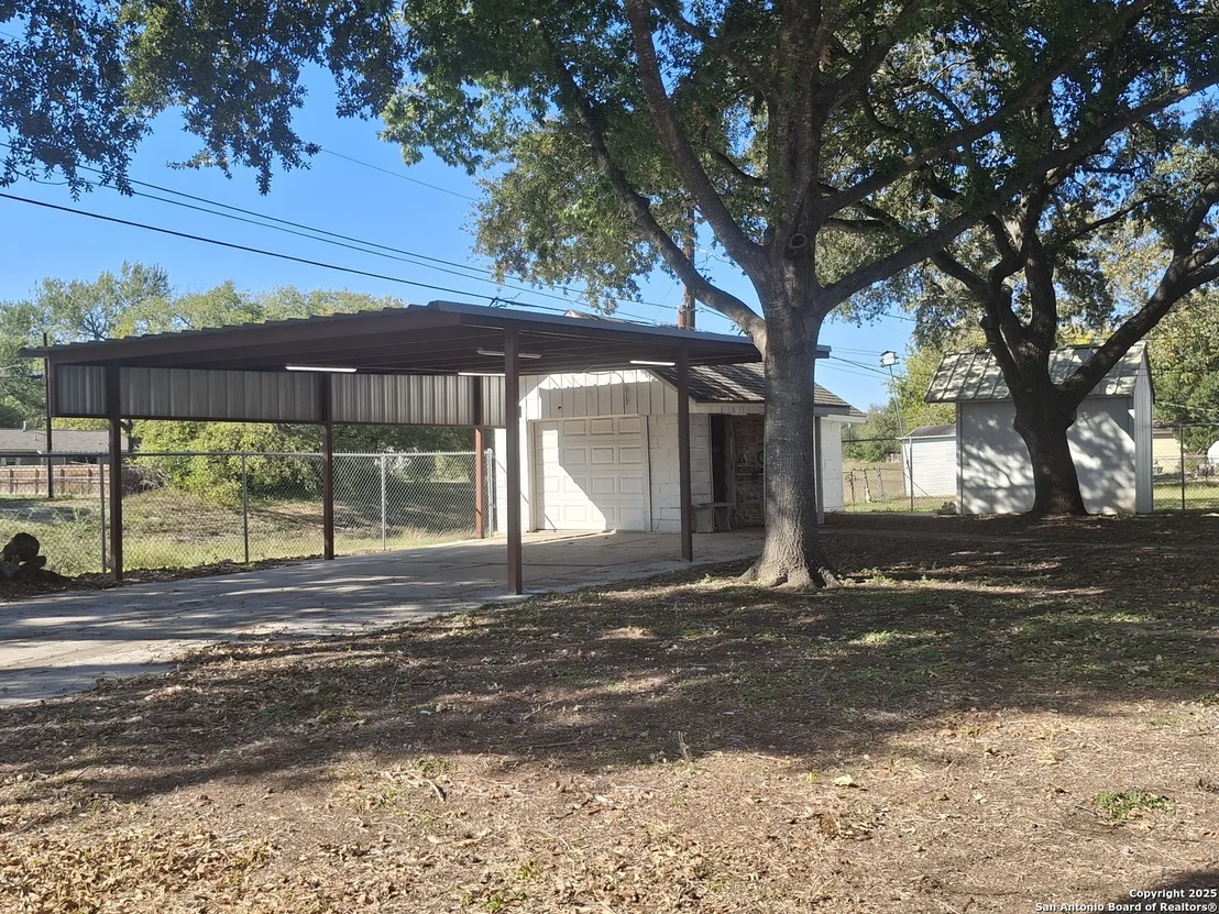 Photo of 3601 Vinecrest