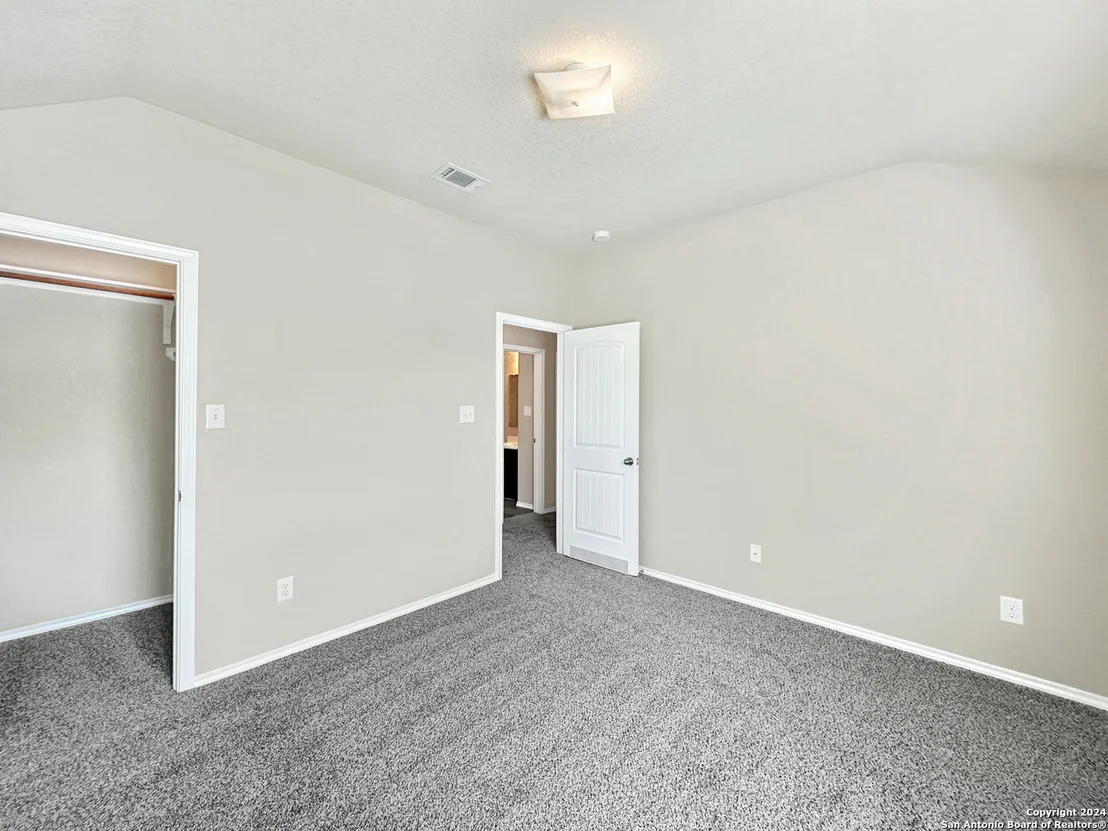 Photo of 6534 CANDLEDIM CIR