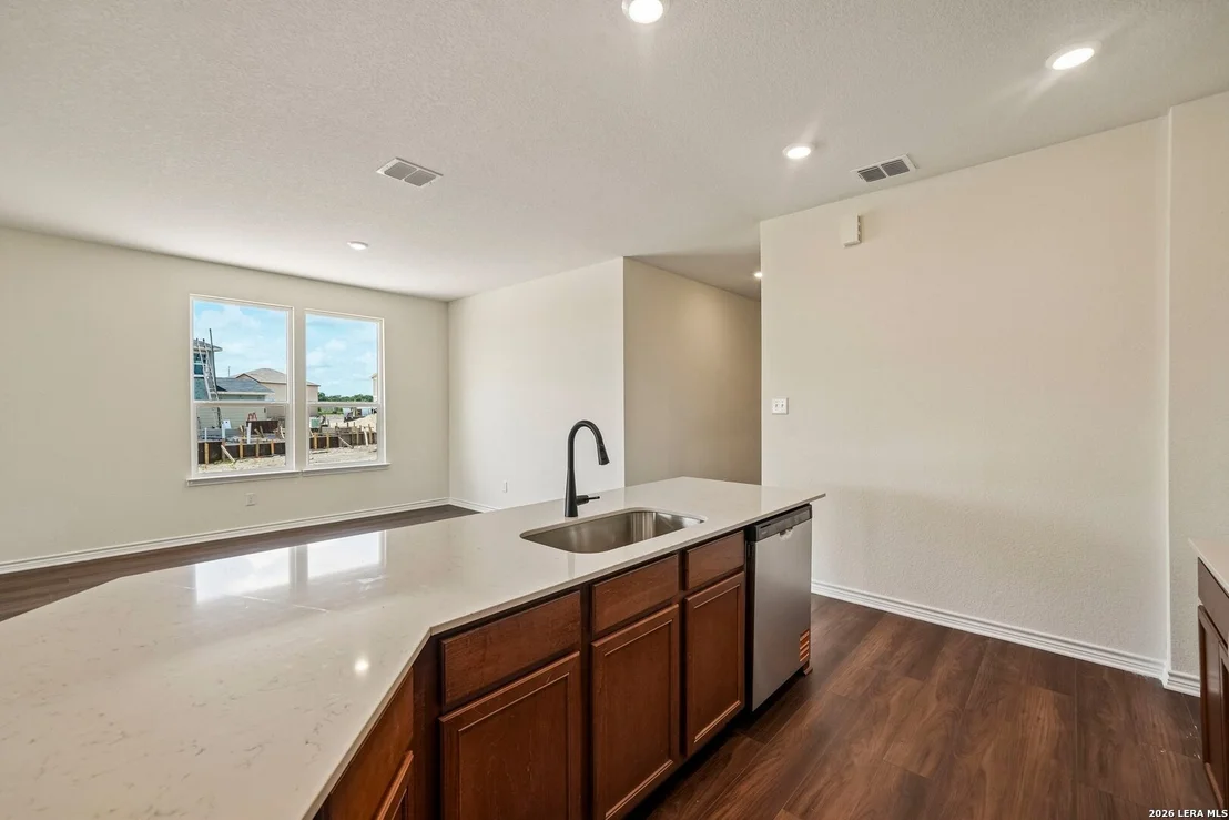 Photo of 7724 MOUNTAINEER WAY