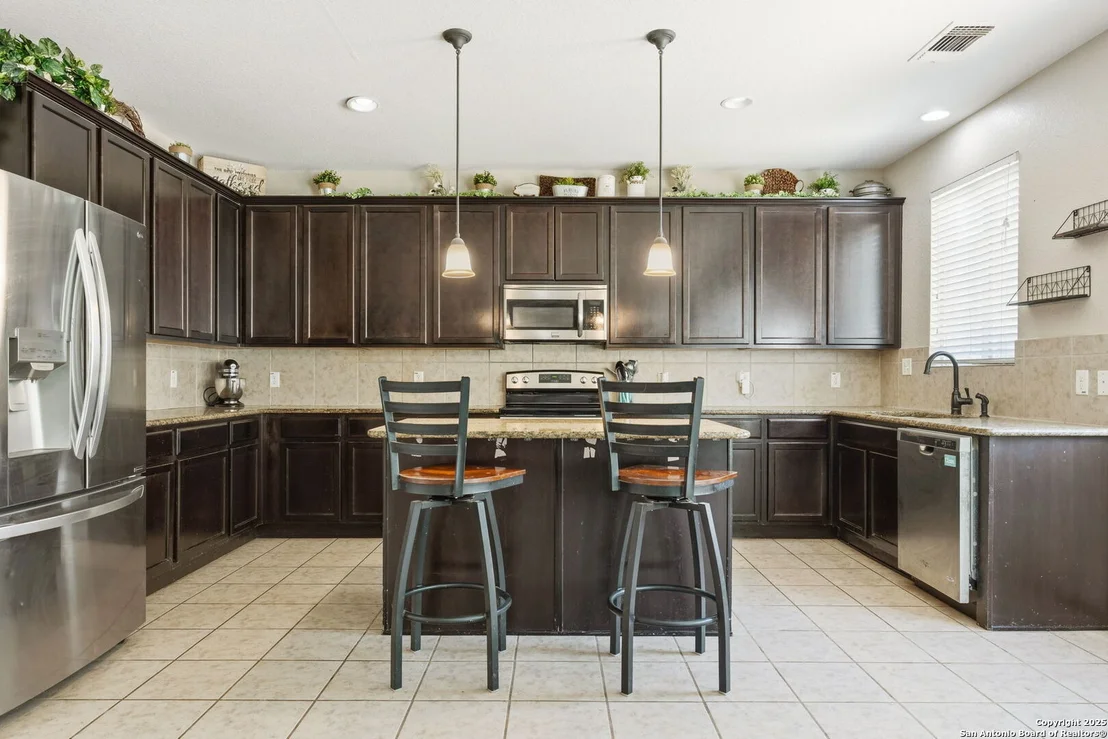 Photo of 24267 Invitation Oak