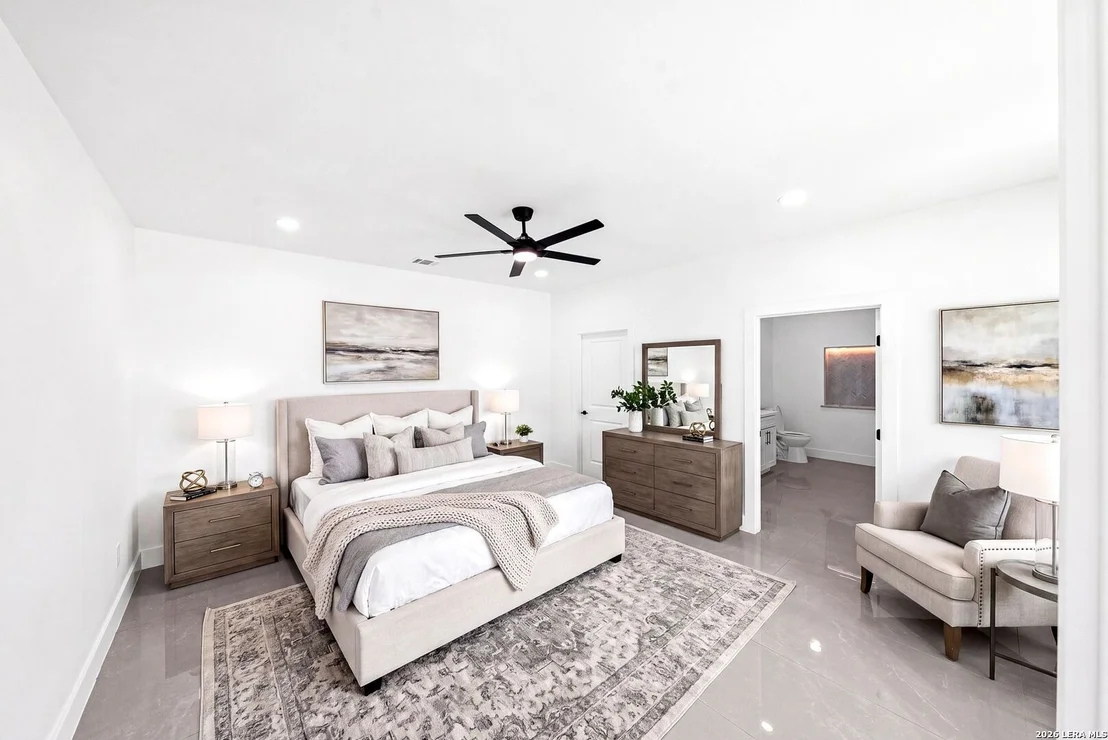 Photo of 7166 Newman Blvd