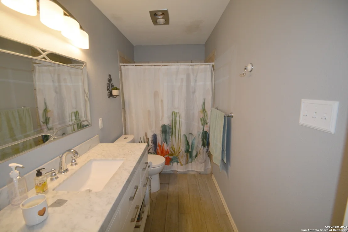 Photo of 8822 Thatch