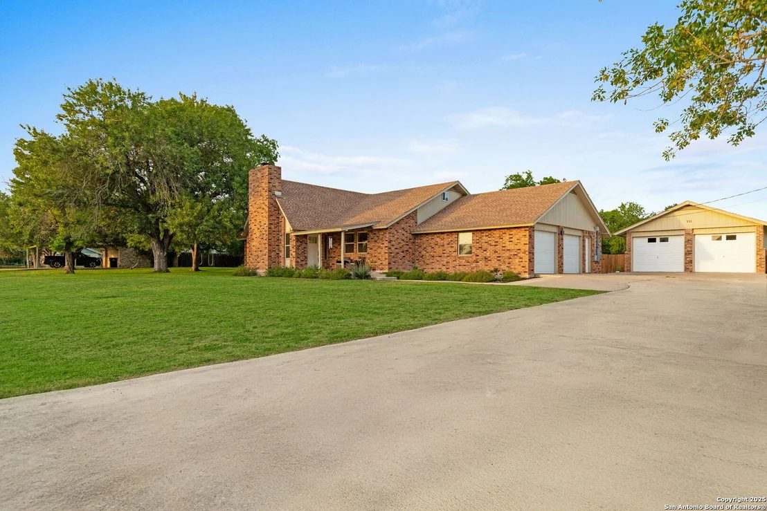 Photo of 151 Crest Circle