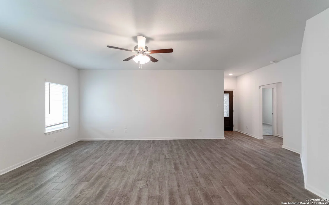 Photo of 8811 Grey Elm