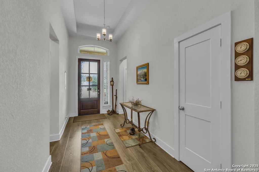 Photo of 929 Rench
