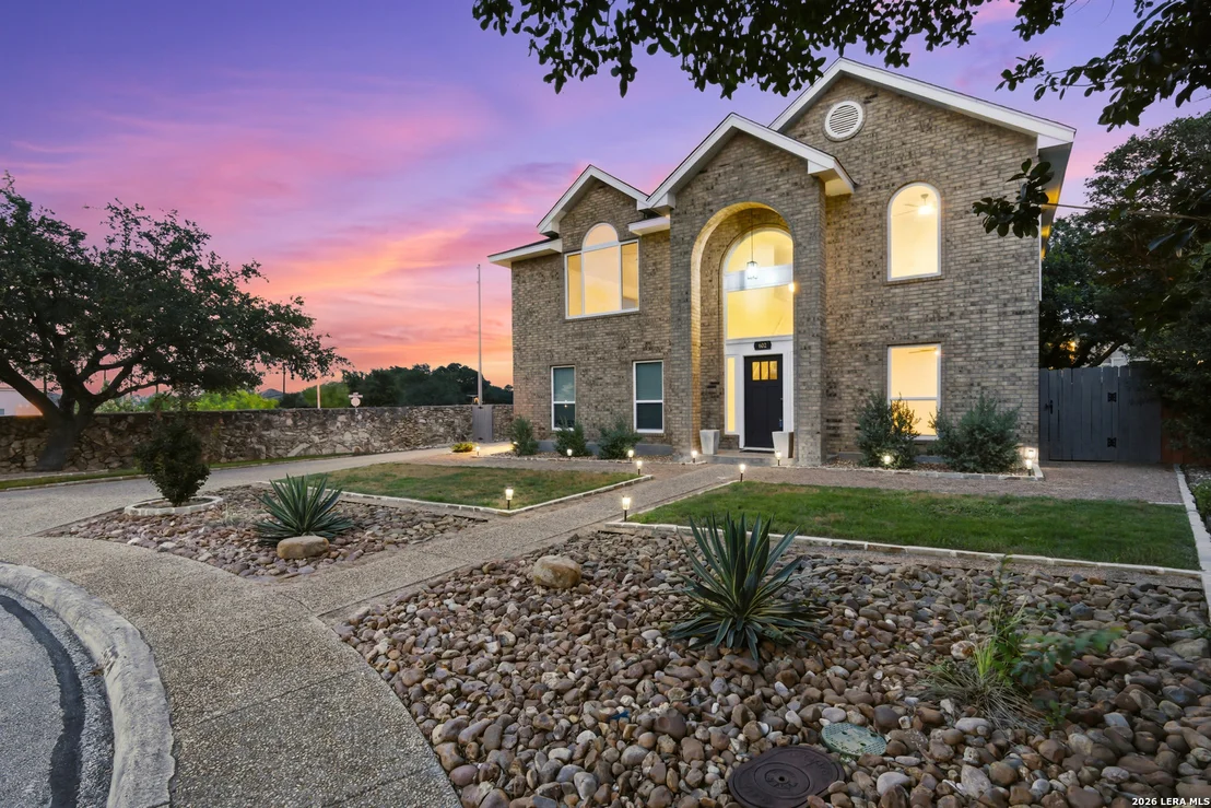 Photo of 602 Lightstone