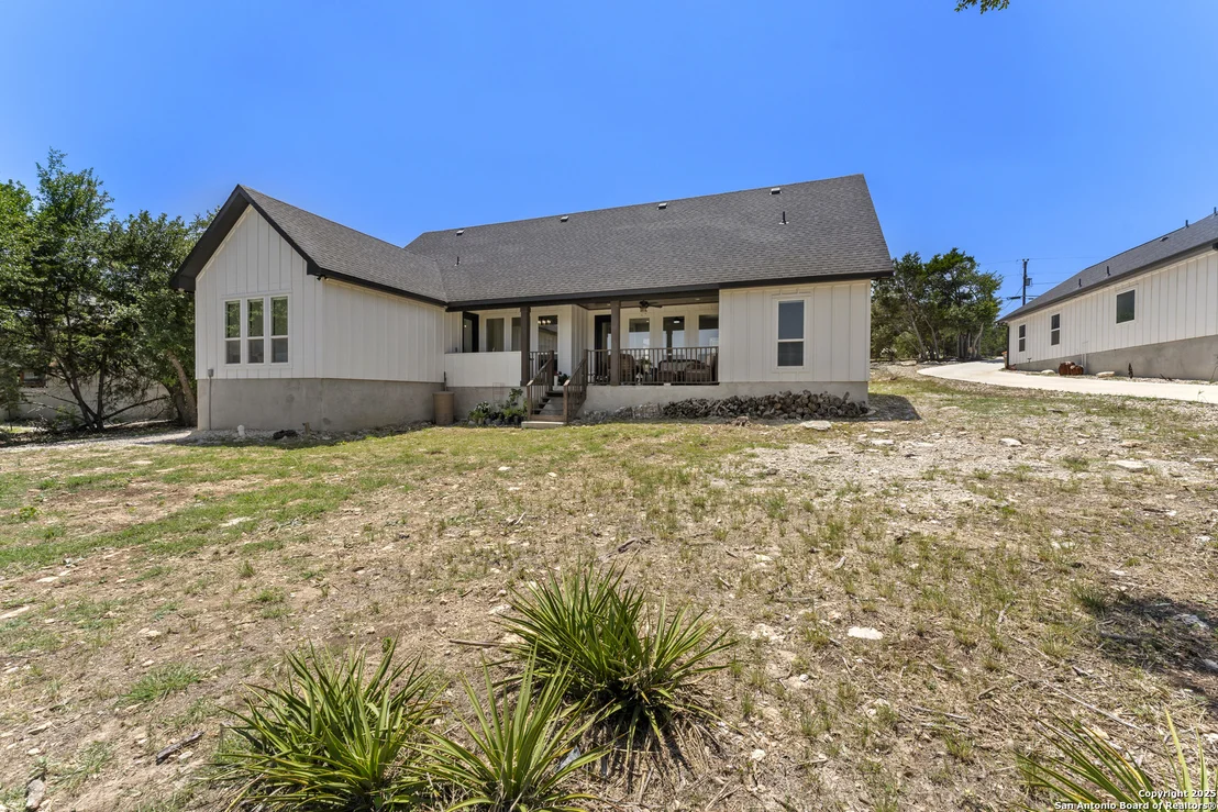 Photo of 1101 Persimmon