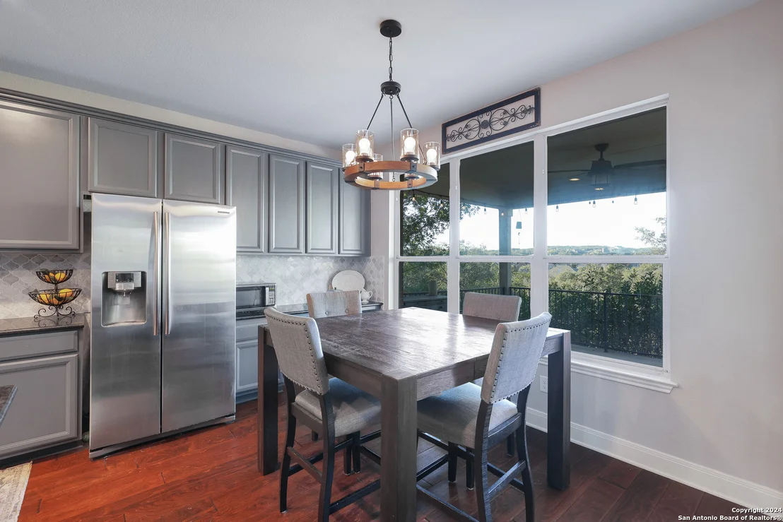 Photo of 3607 Sunset Cliff
