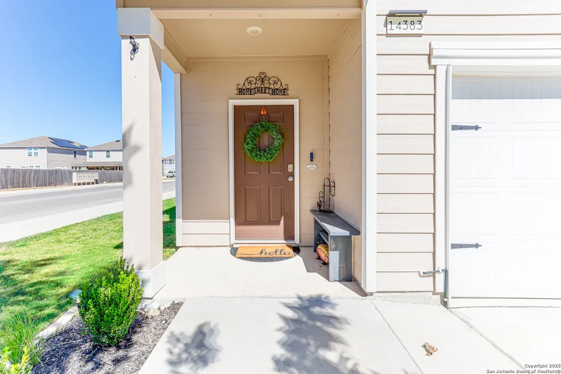 Photo of 14383 Palm Ridge